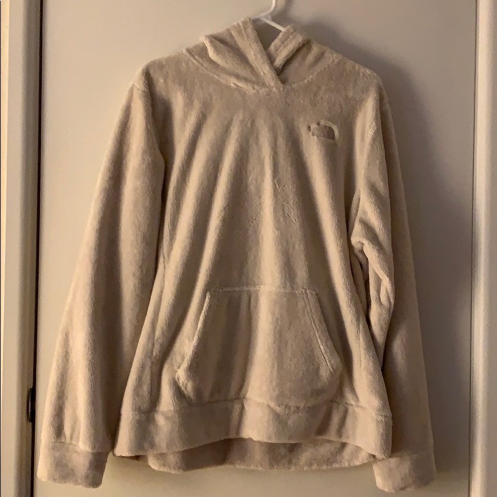 North face pullover